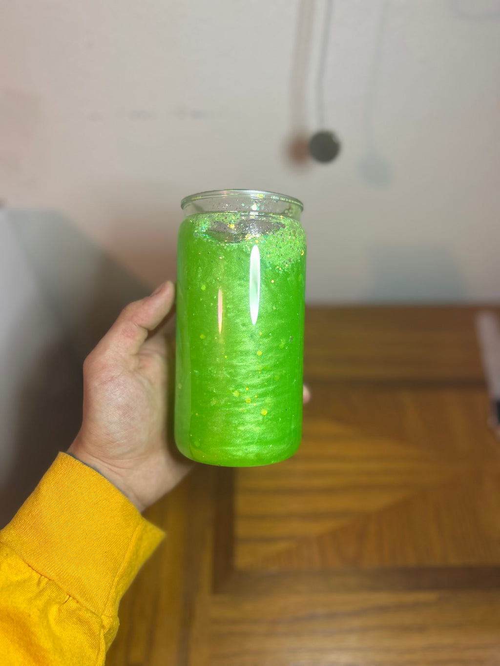 16oz Grass Green Mica Bright Glow in the Dark